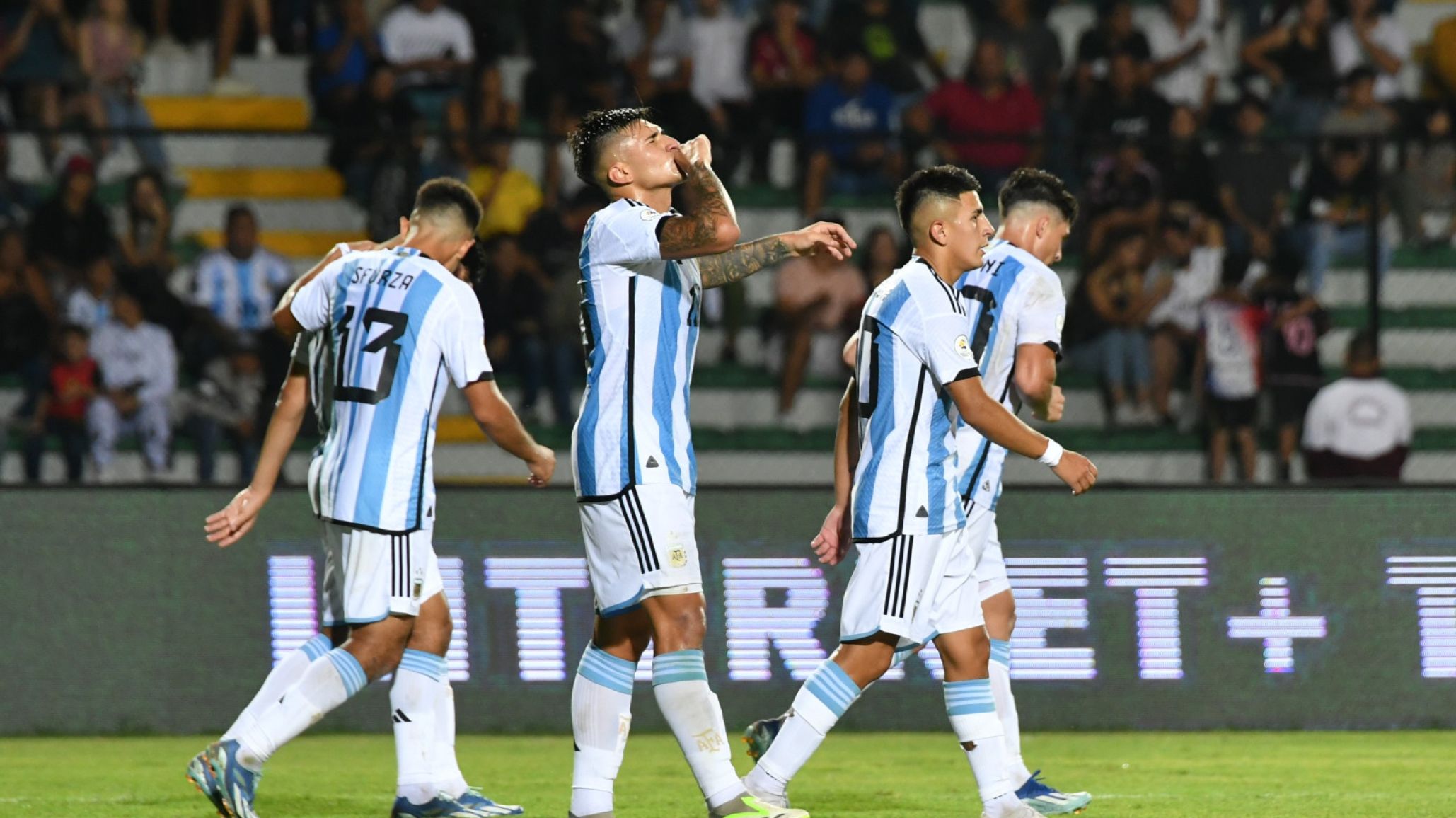 La Selección Argentina Sub23 goleó a Chile 5-0