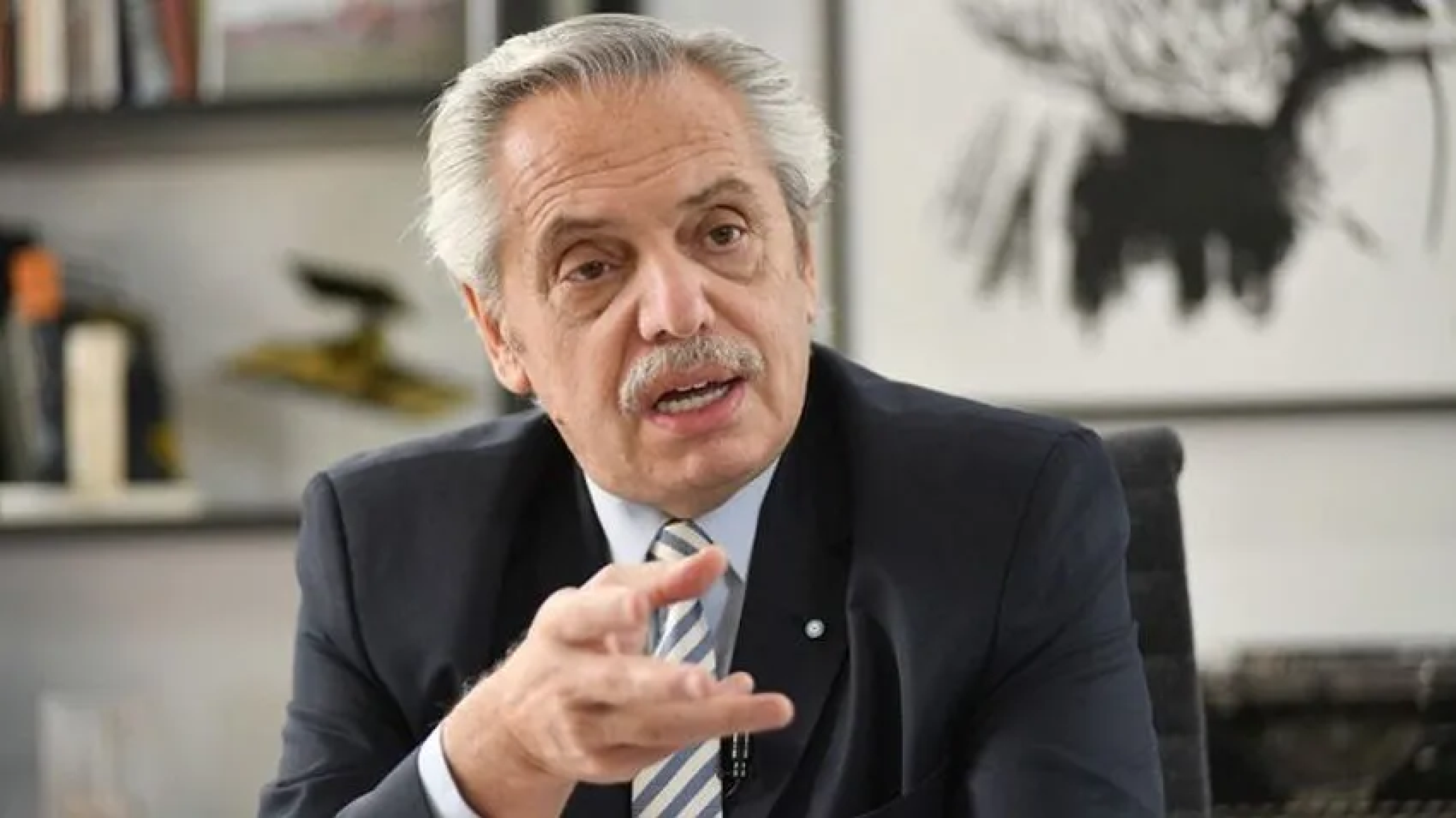Fernández tramita jubilación como expresidente: cobrará 7 millones de pesos