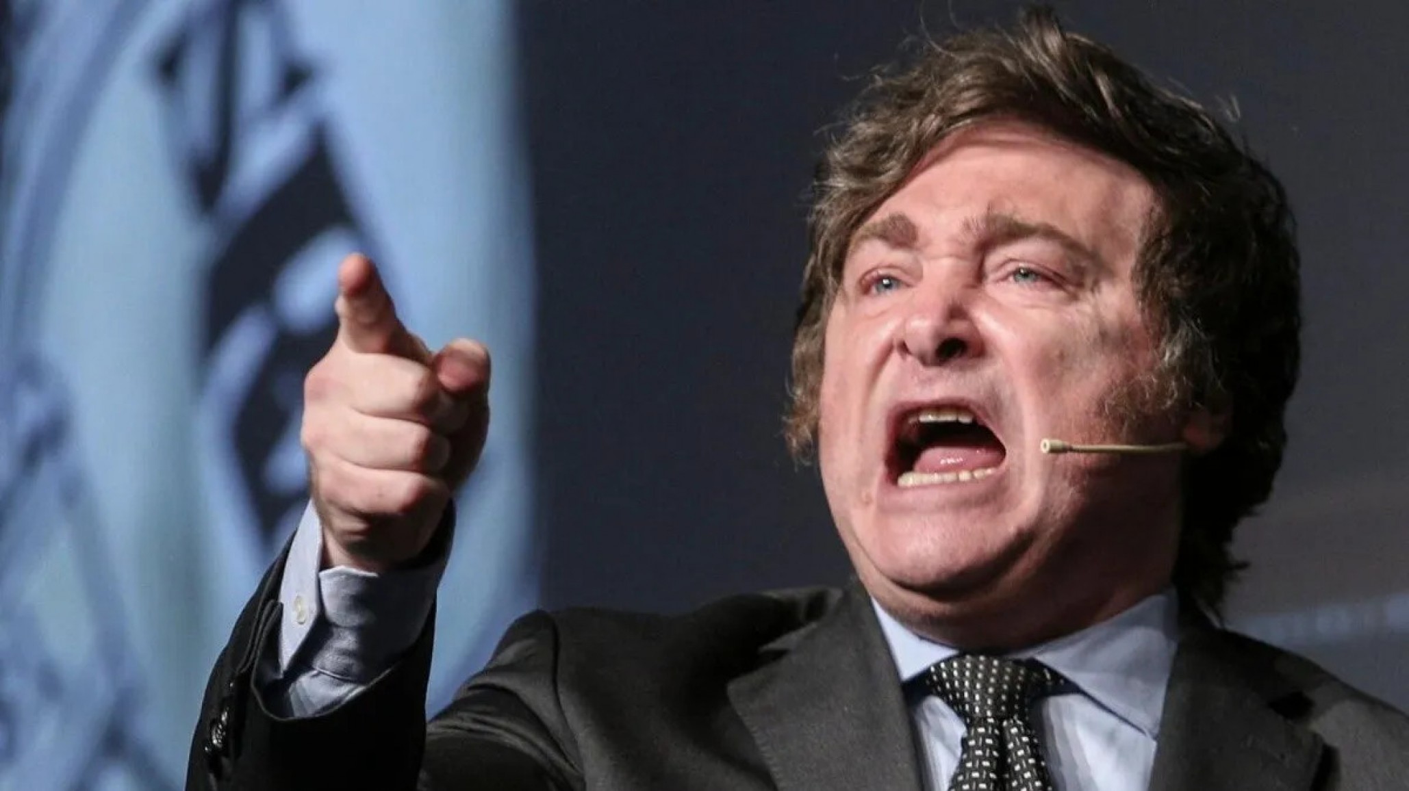 Milei y un sugestivo mensaje emulando al kirchnerismo: "de nuevo Clarín miente"