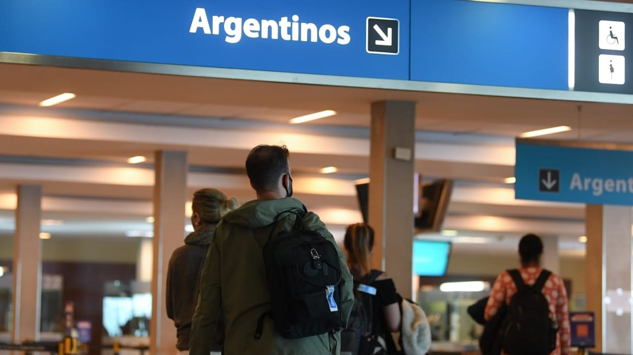 Una diputada presentó un proyecto para regular el ingreso de extranjeros al país