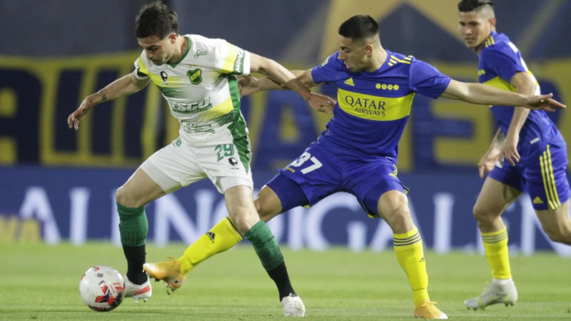 Boca y Defensa y Justicia empataron sin goles en La Bombonera