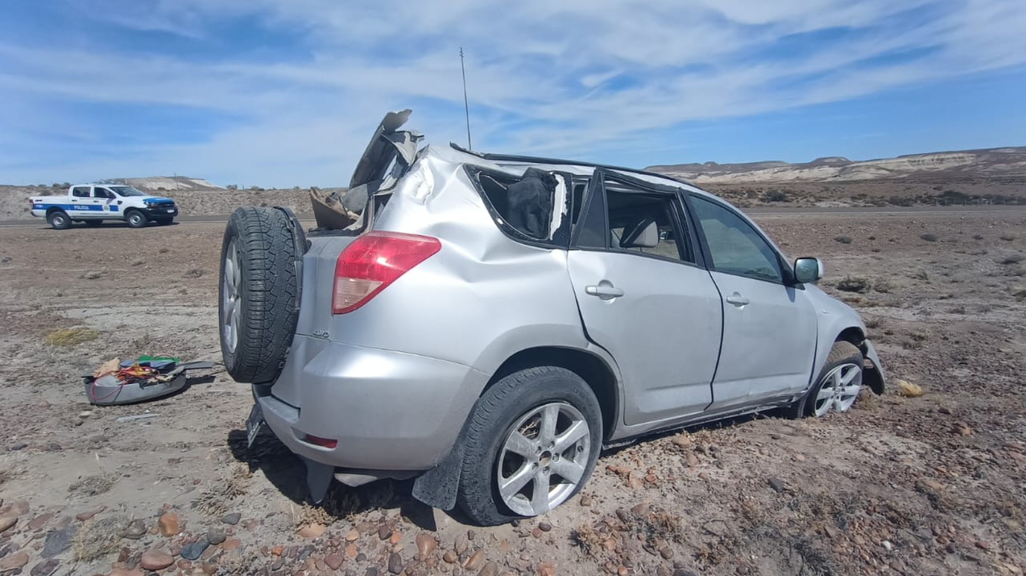 Vuelco en ruta 26: Un septuagenario comodorense y su esposa se salvaron de milagro