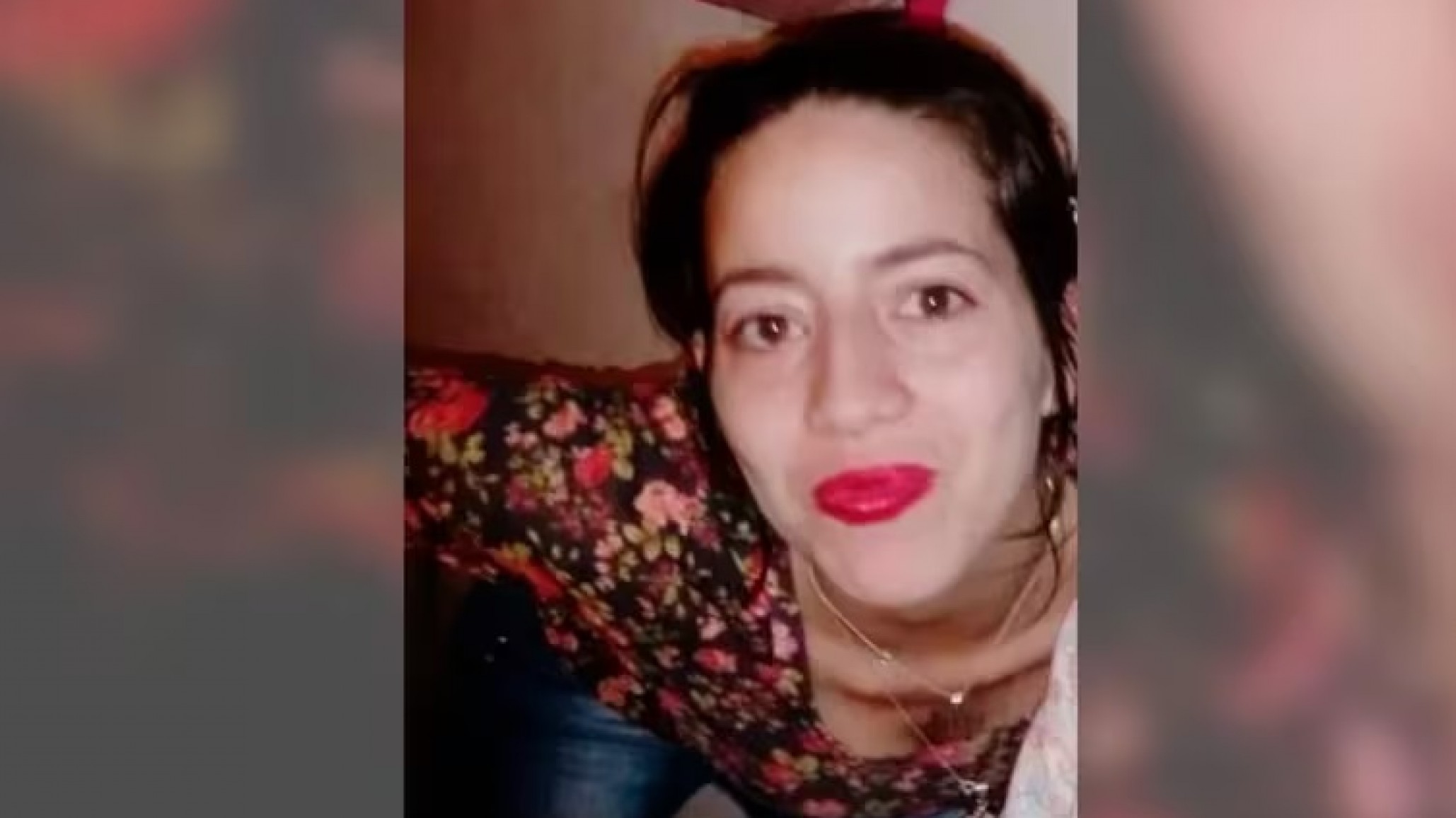 Los vecinos la escucharon gritar y suplicar a su pareja: la encontraron sin vida
