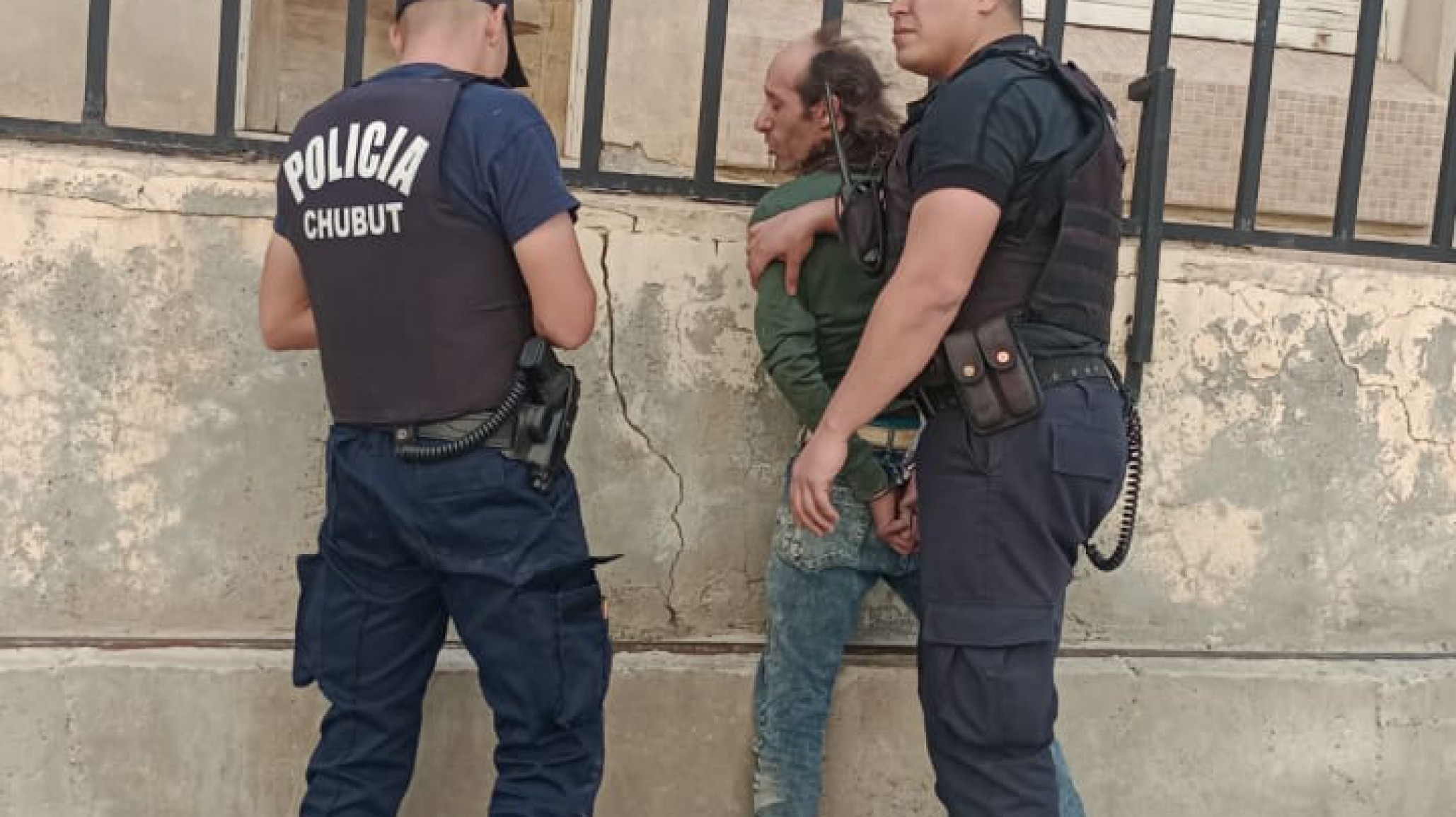 Escaló 7 metros para robar ¿dónde lo atraparon?