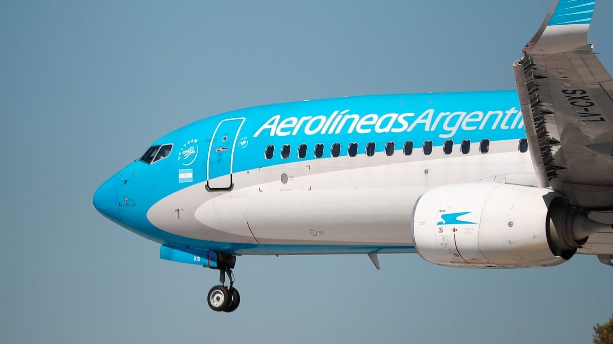 Aerolíneas Argentinas se sumó al programa Cuota Simple pero "ojo" con los intereses