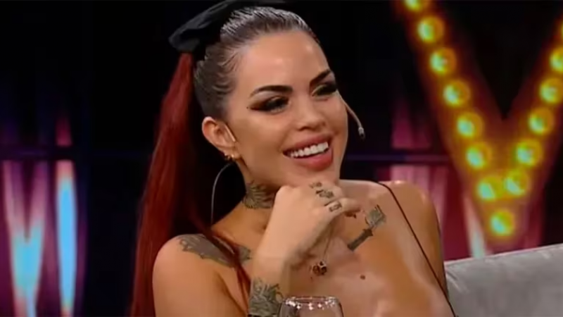 Sofía Clerici reveló que bebe sangre: "Traigo la mía"