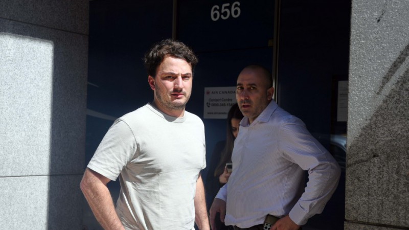 Milei corrió al cuestionado Iñaki y puso en su lugar a otro polémico e insolente: ¿Quién es Juan Doe?