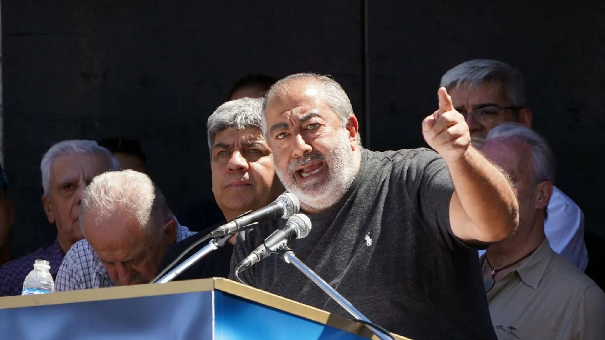 El secretario general de la CGT lanzó una dura advertencia para Milei en reclamo de paritarias