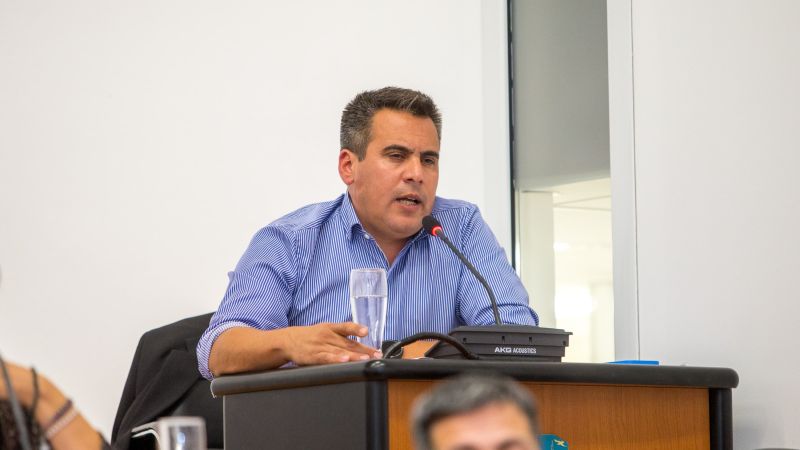 Panquilto defendió su doble voto: "El reglamento me habilita a votar y también a desempatar"