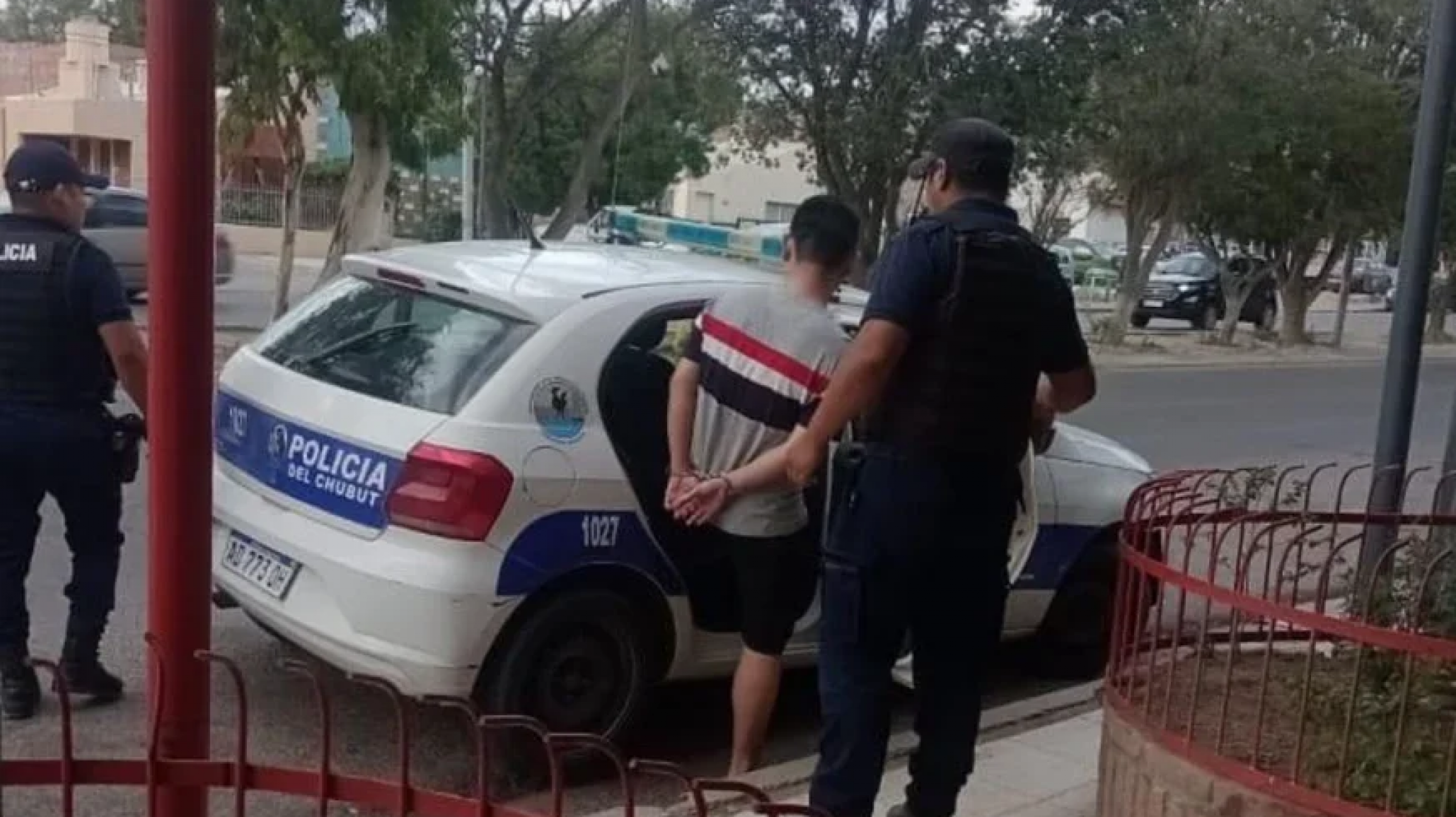 Comodoro: Busca trabajo la joven de 20 años que fue agredida por el dueño del supermercado chino