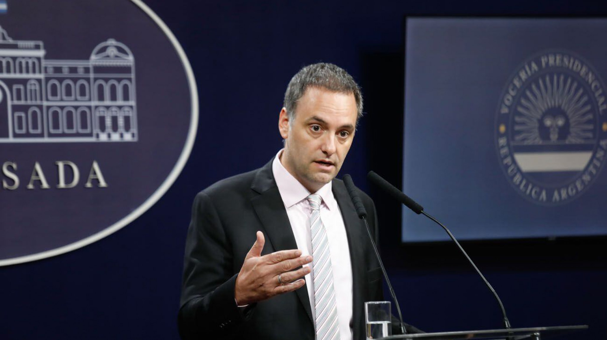 El Gobierno prohíbe el uso de lenguaje inclusivo en la administración pública nacional