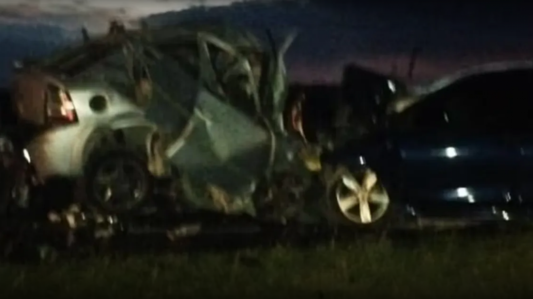 Tragedia: en choque frontal hubo cinco víctimas fatales, incluidos dos niños