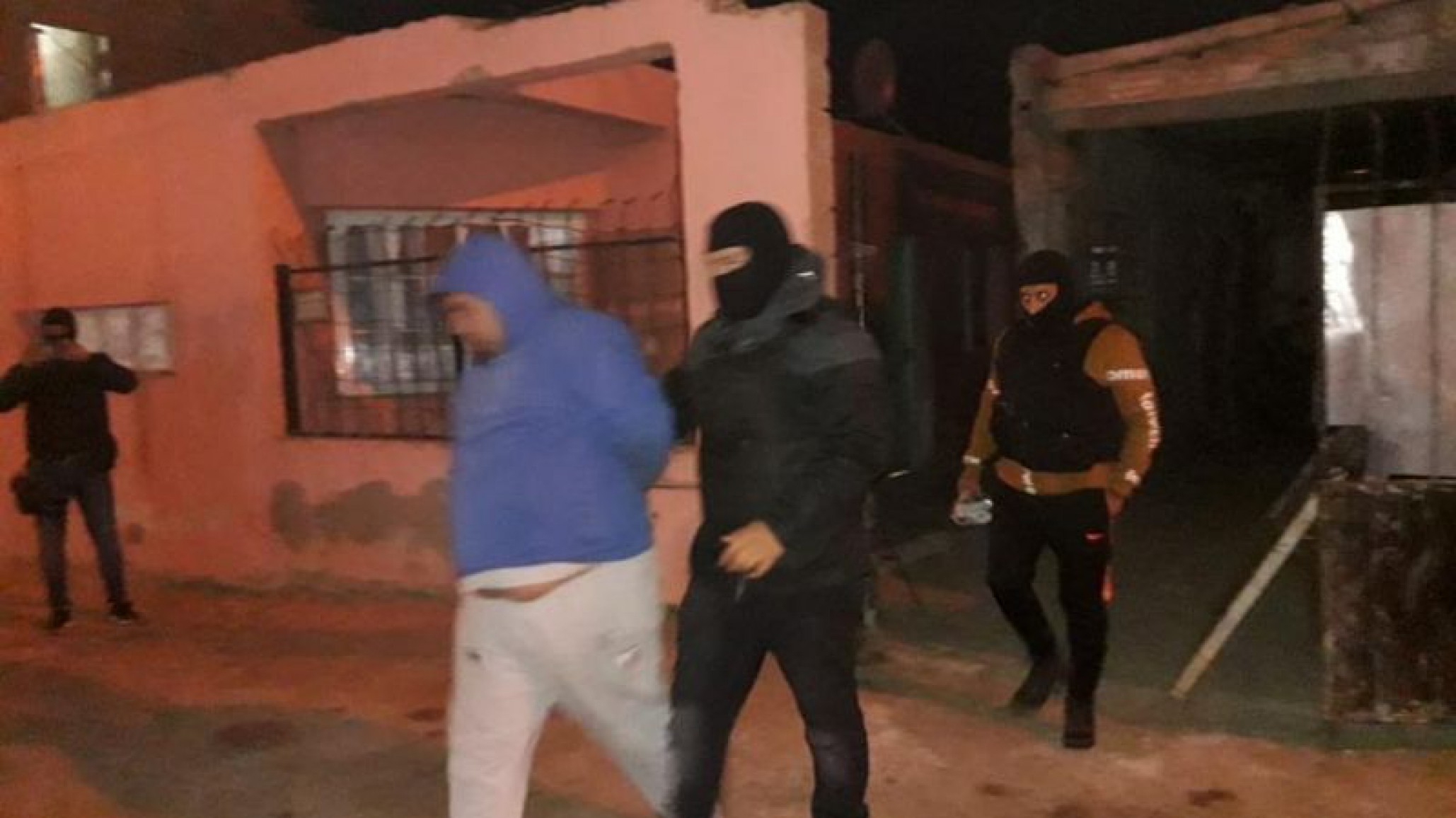 4 allanamientos: hay detenidos tras varios robos