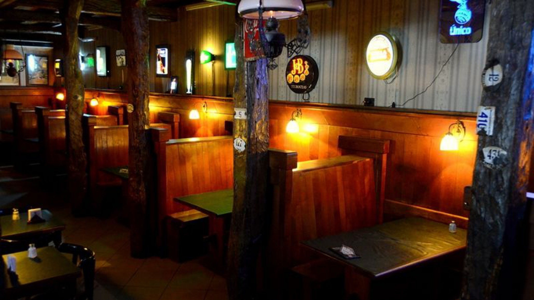 Dueño de conocido pub murió electrocutado cuando cambiaba una lamparita