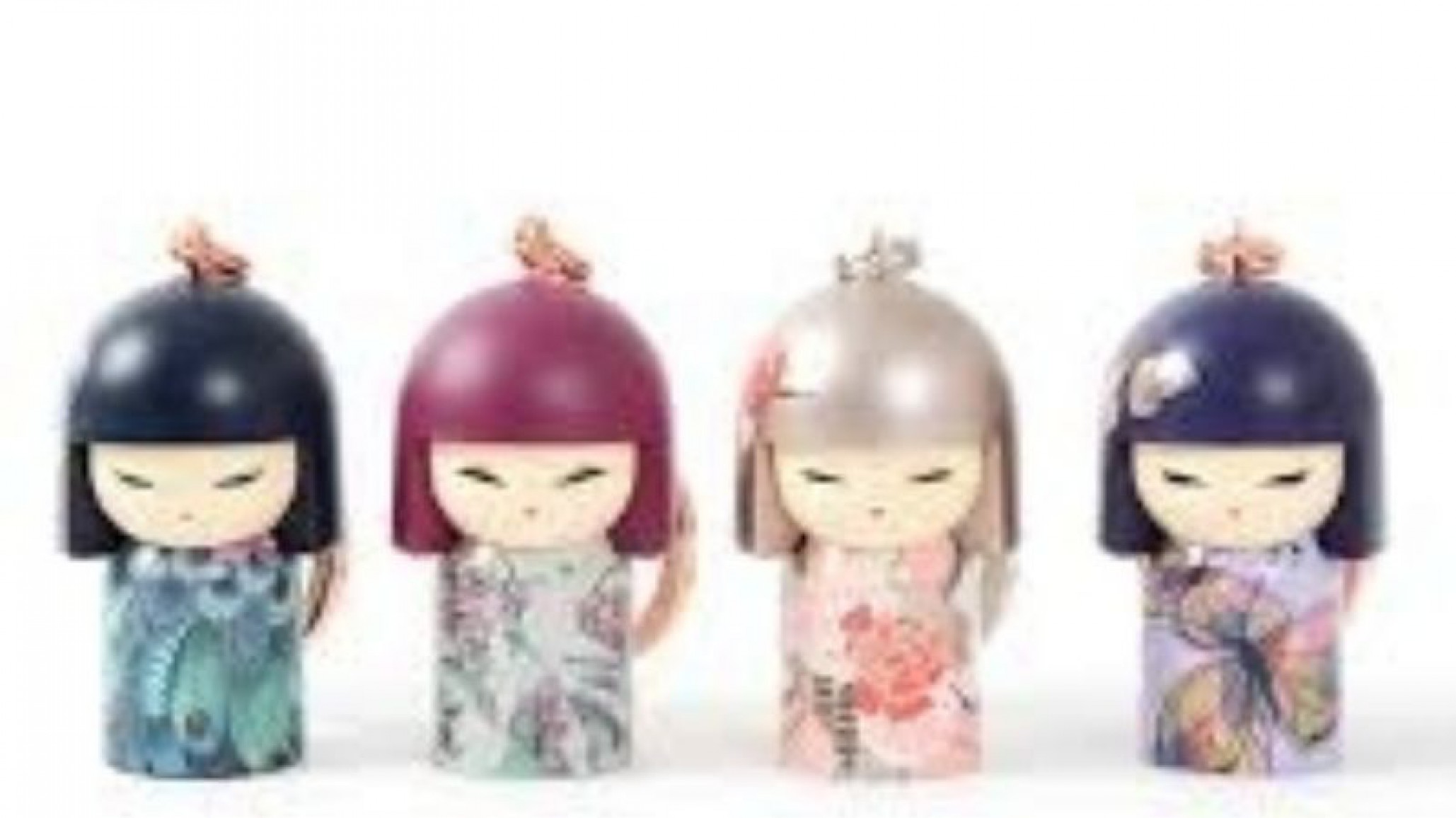 Llegaron unas muñecas asiáticas que dan suerte