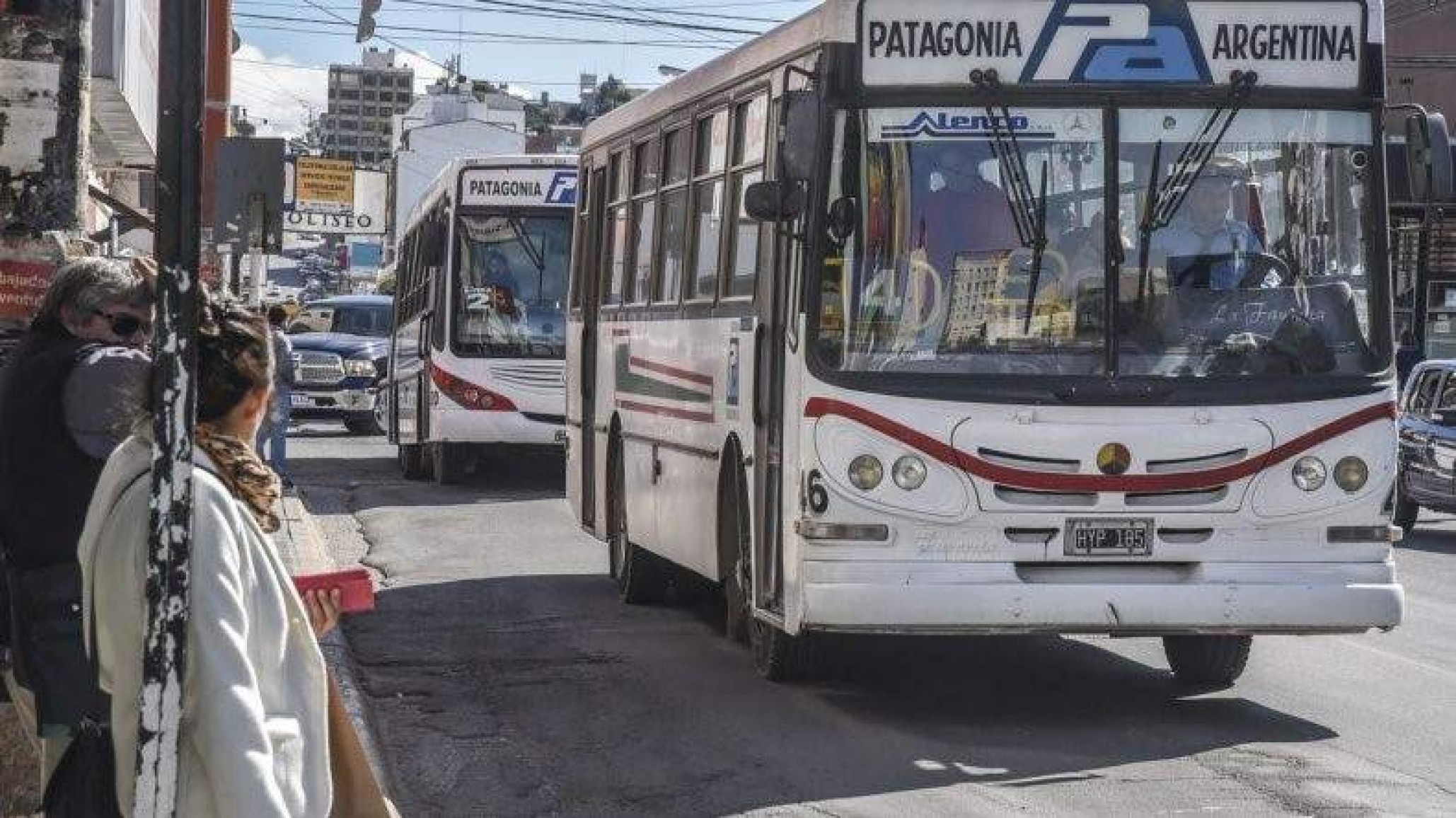 Trasladaron de forma temporal los colectivos de zona norte al estacionamiento de Jumbo