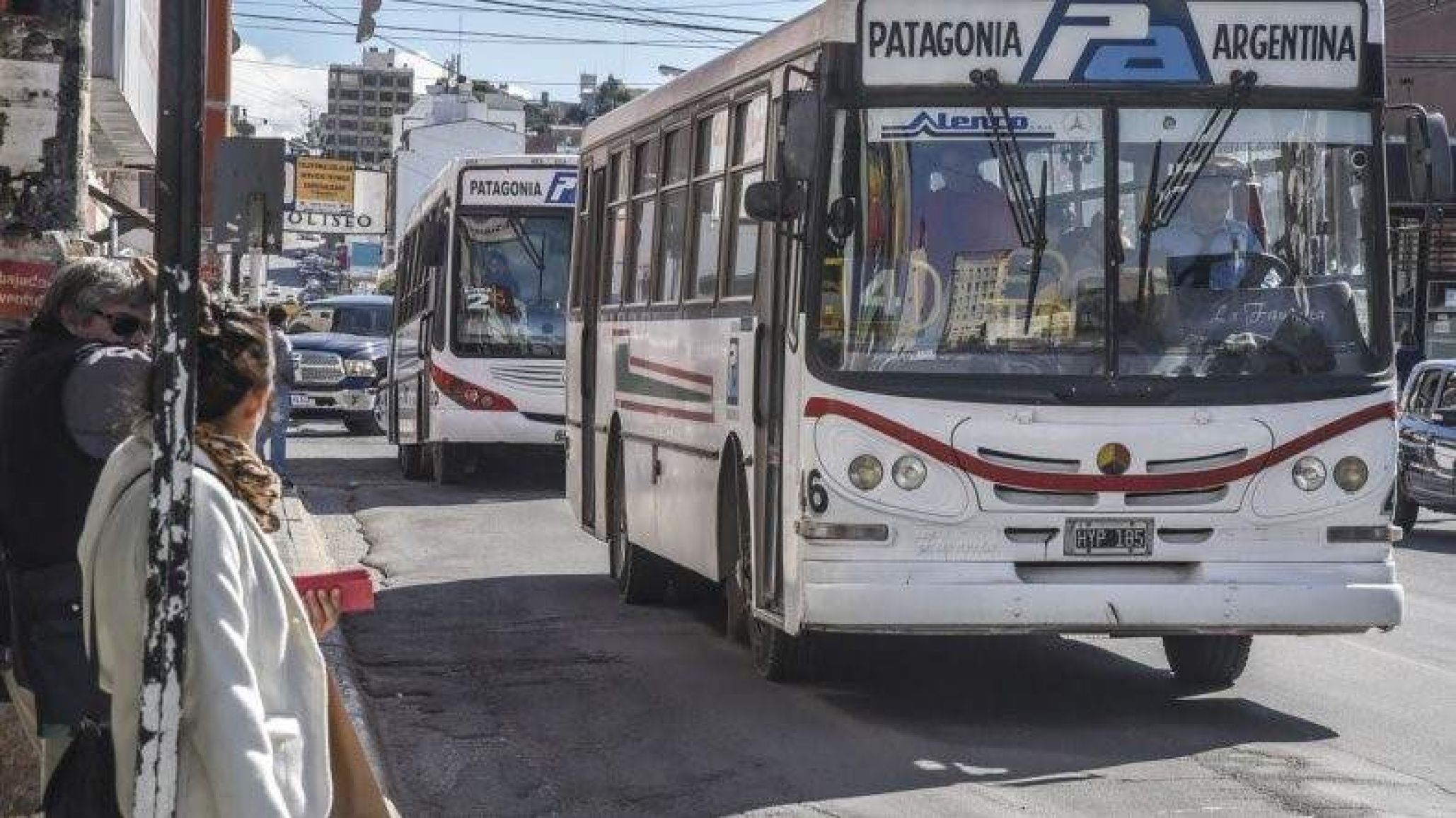 Trasladaron de forma temporal los colectivos de zona norte al estacionamiento de Jumbo