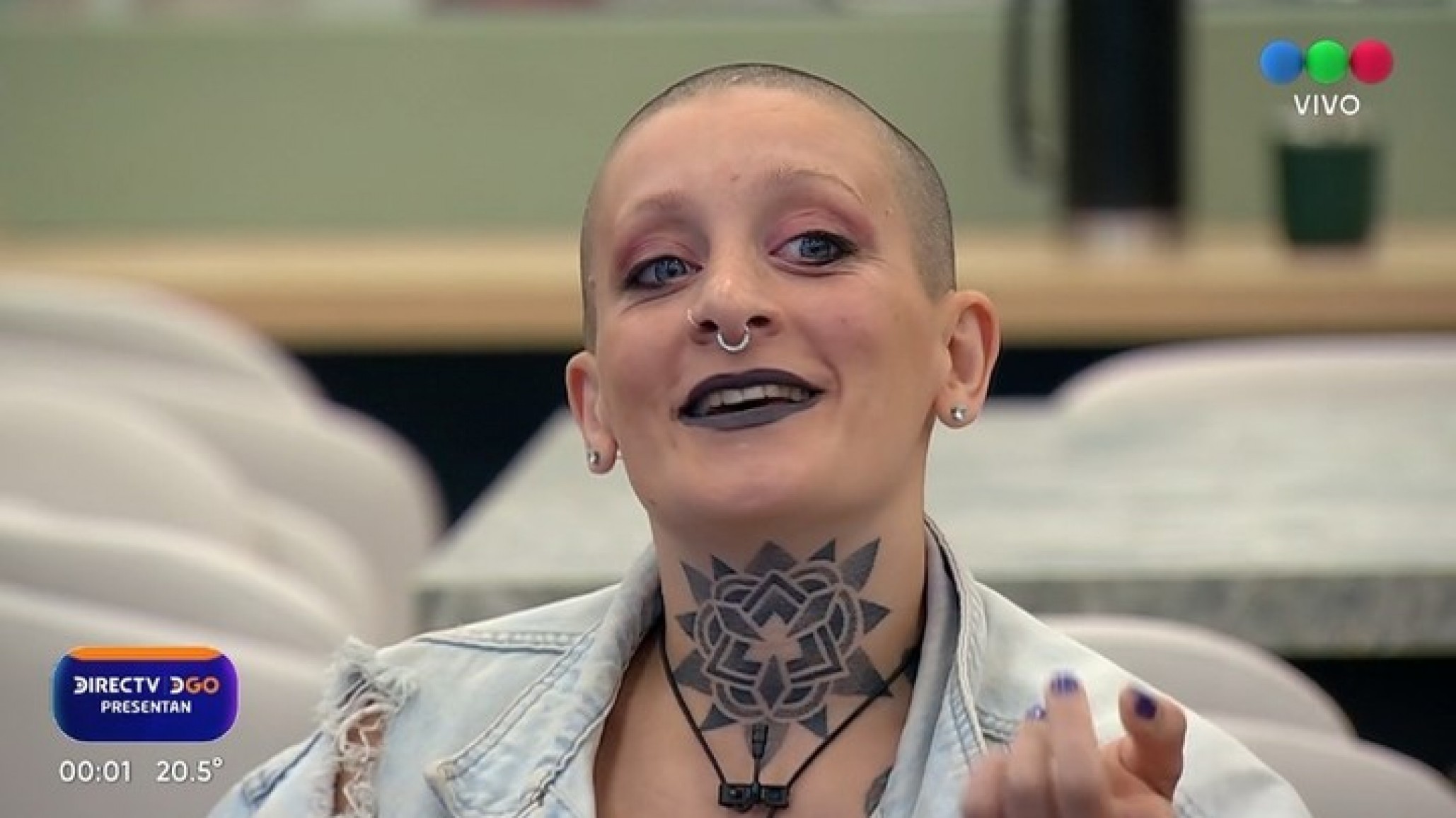 Furia y un beso apasionado con uno de los nuevos participantes de GH