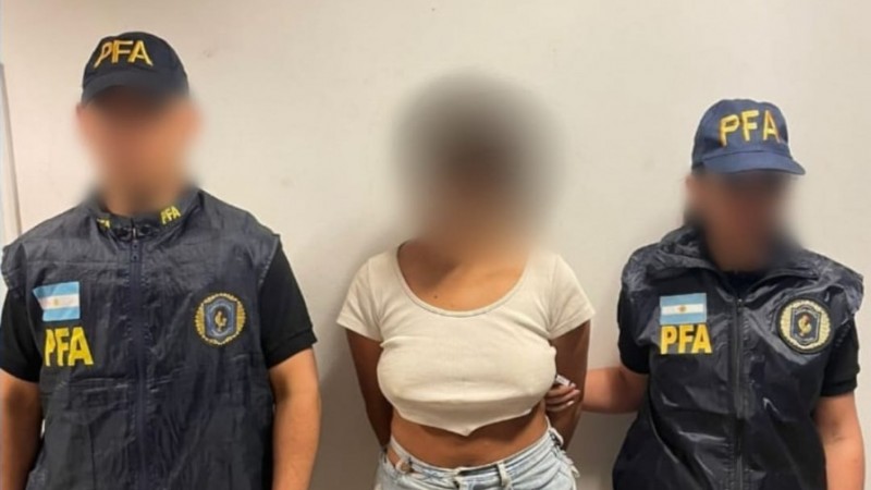 Detuvieron a una "viuda negra" de 22 años, drogaba a sus víctimas y les desvalijaba la casa