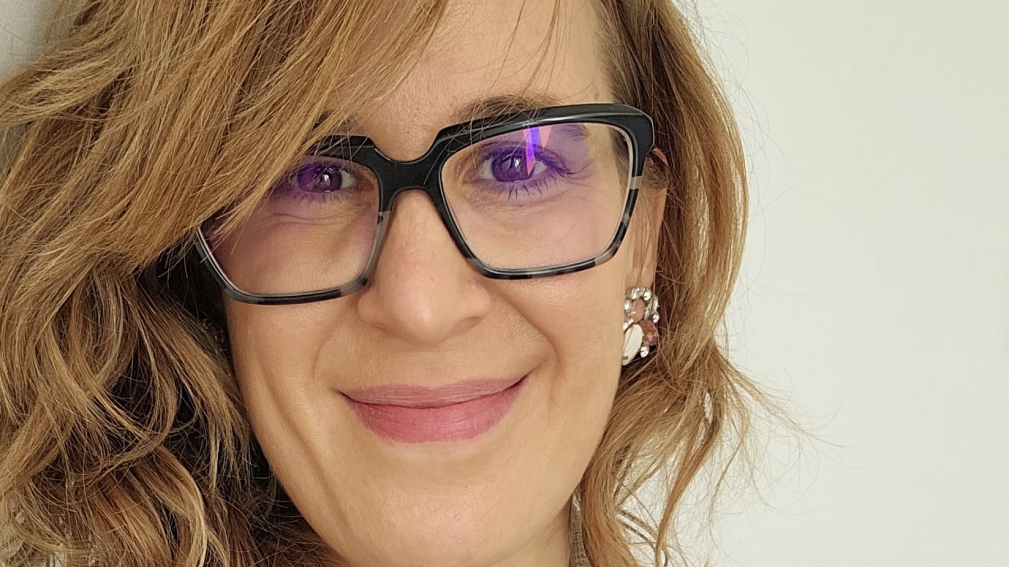 Es diseñadora y creó un Pin 8m para conmemorar y tomar conciencia