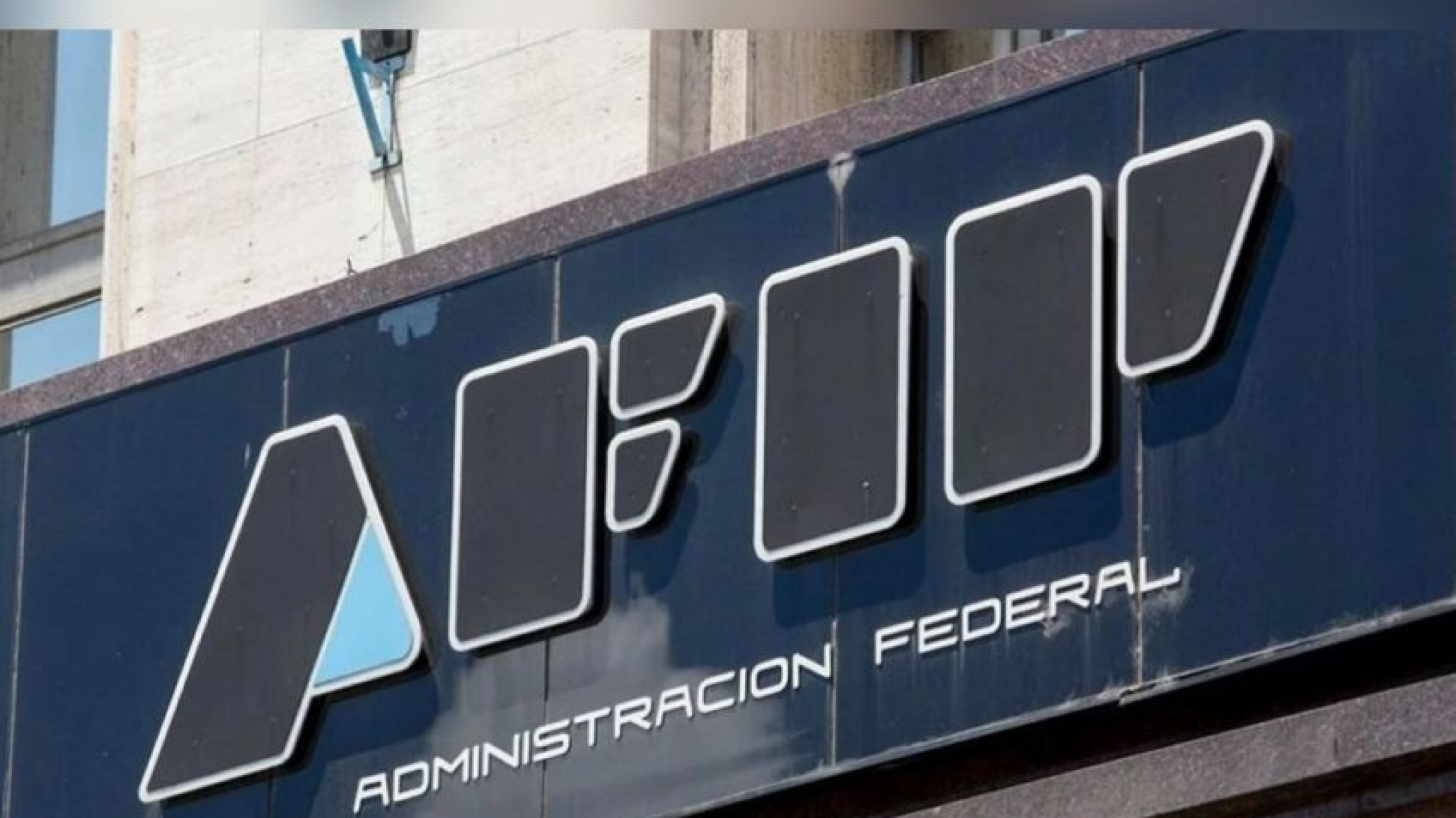 Mala recaudación y AFIP decide intensificar los controles: ¿cuáles serán los cruces de datos?