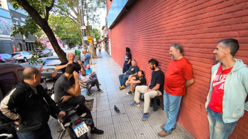América TV: Acusan a la empresa de cerrar puertas a trabajadores