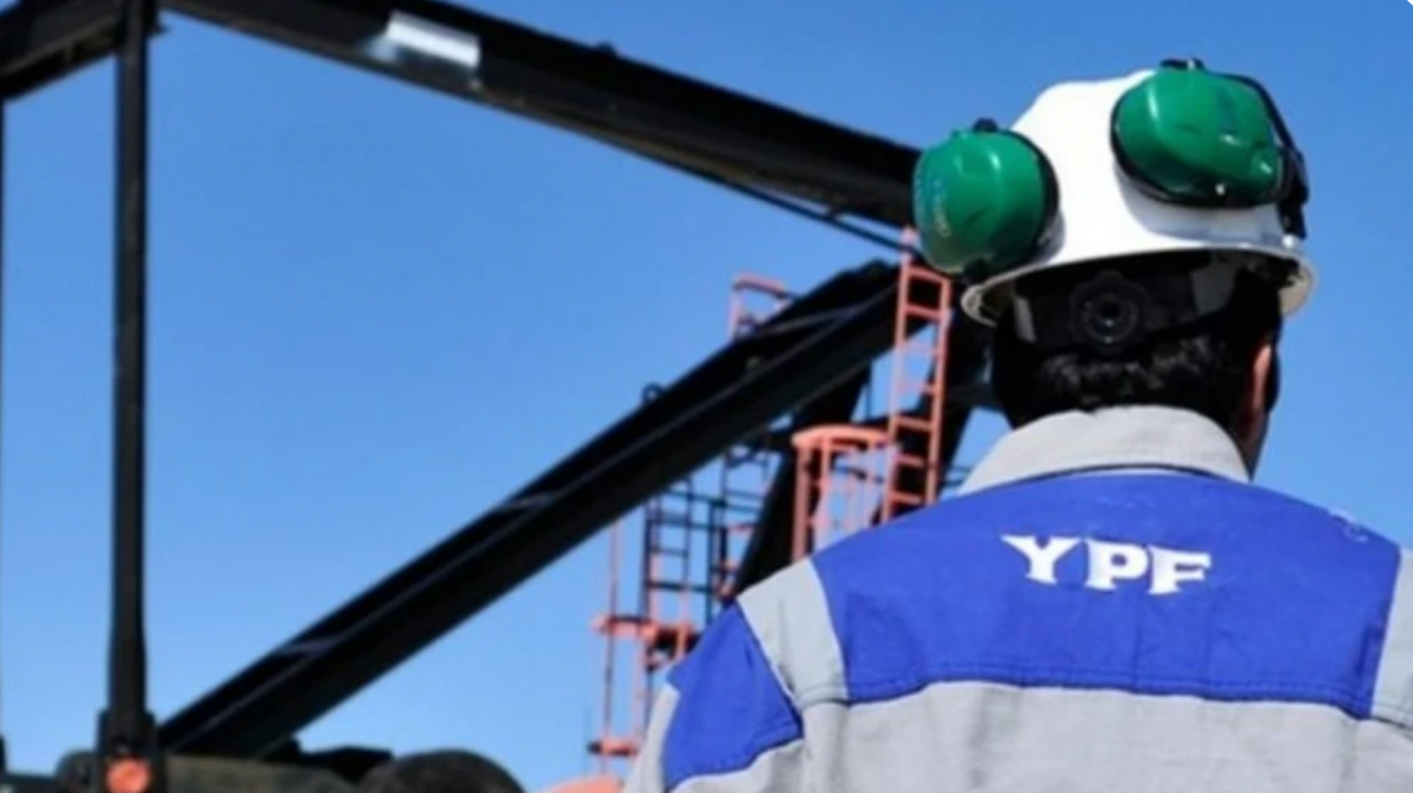 Fuerte crítica al abandono de áreas maduras por parte de YPF: "La producción cayó un 22% y se retiró"