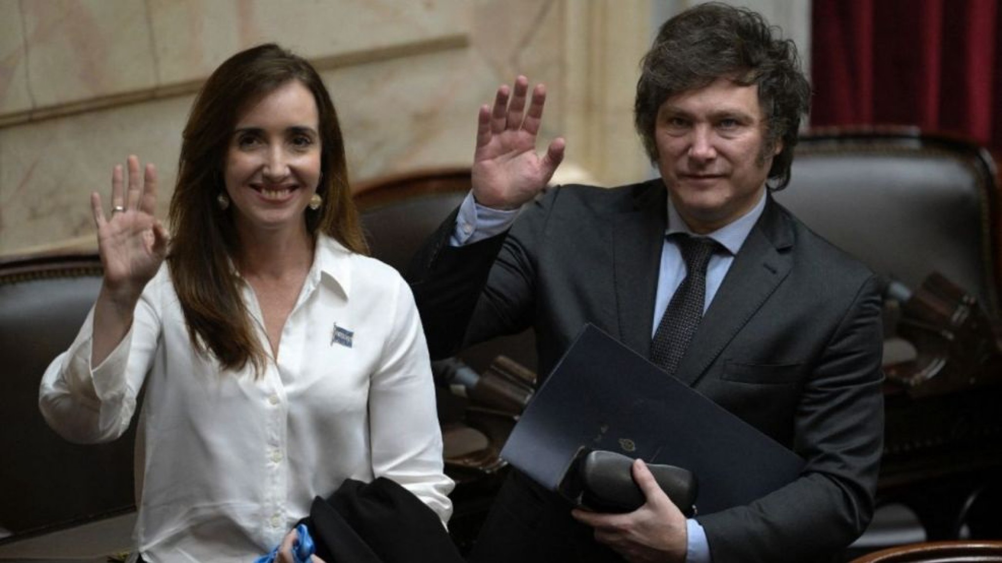 Milei enfrenta a Villarruel por convocar al tratamiento del DNU en el Congreso