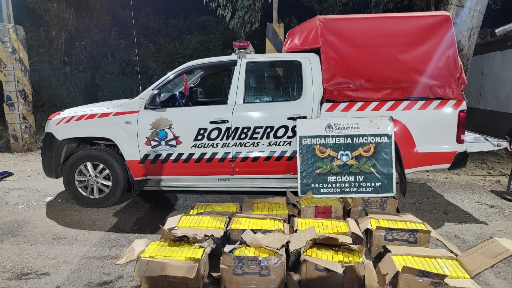 Incautaron más de 314 kilos de cocaína que eran trasladados en una camioneta de Bomberos
