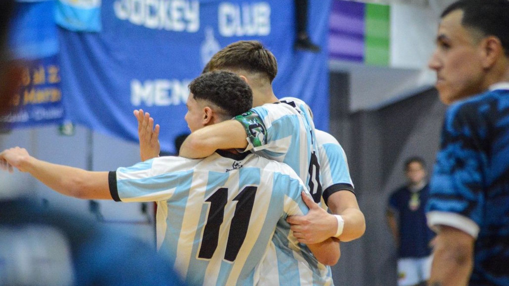 Argentina avanza a la final tras golear a Ecuador 3-0
