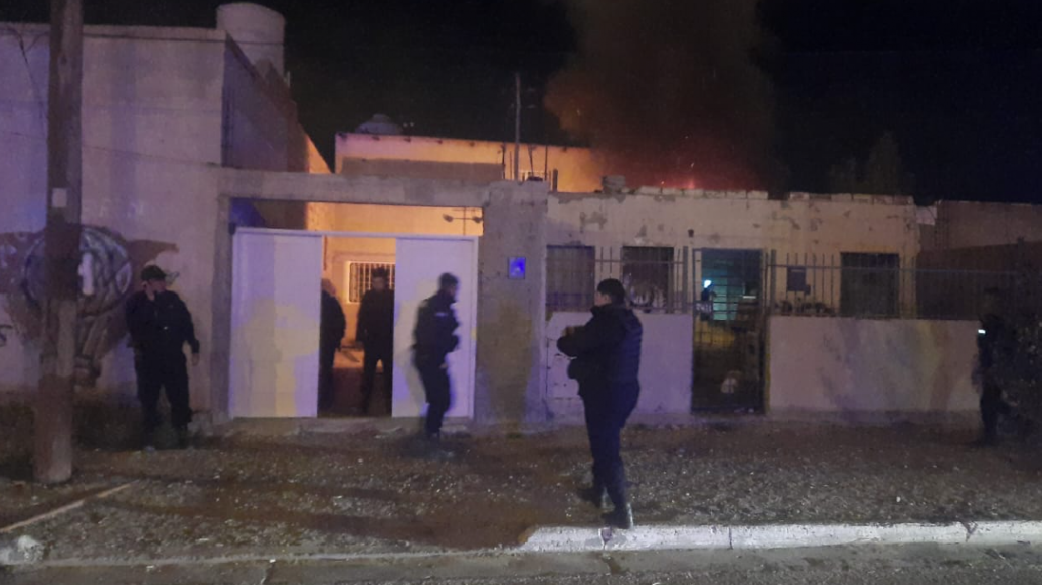 Incendio fatal: una persona perdió la vida, quedó atrapada en una habitación en llamas