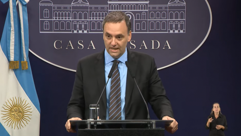 La respuesta del gobierno a Cristina Kirchner: 'Que vaya y vea los números'