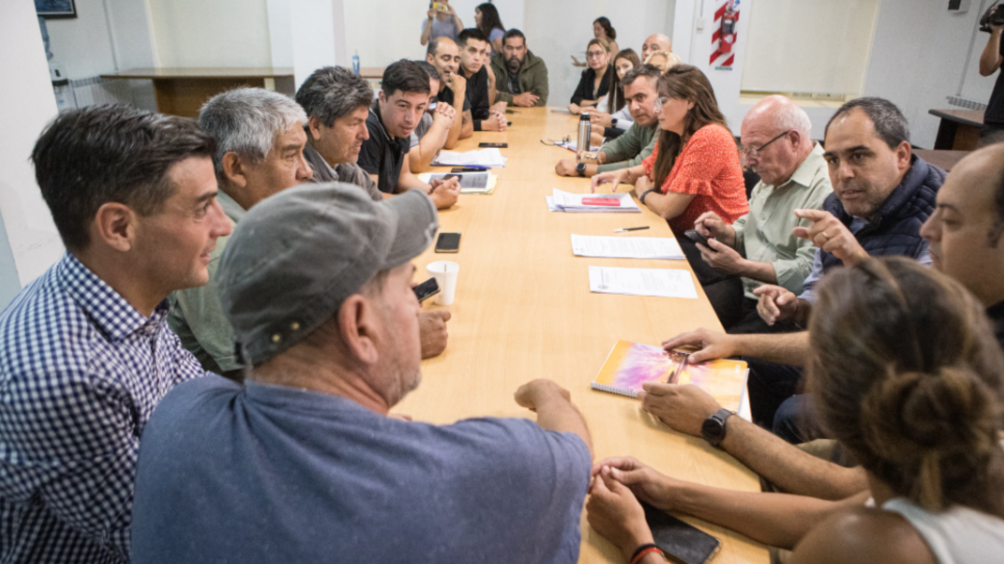 Analizarán propuestas de taxistas y remiseros sobre modificación de la ordenanza vigente