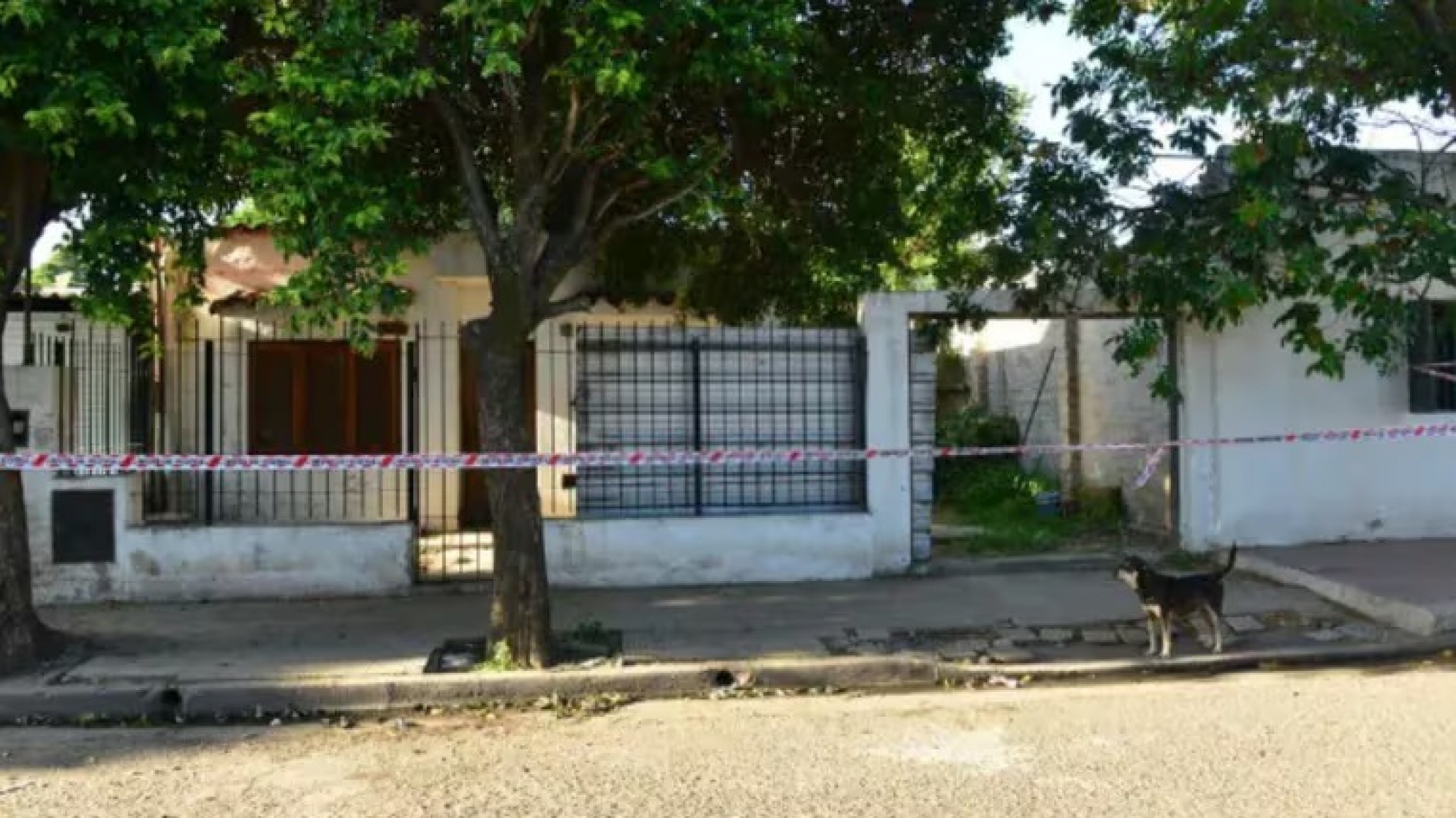 Hallaron sin vida a un jubilado: su familia lo encontró envuelto en mantas