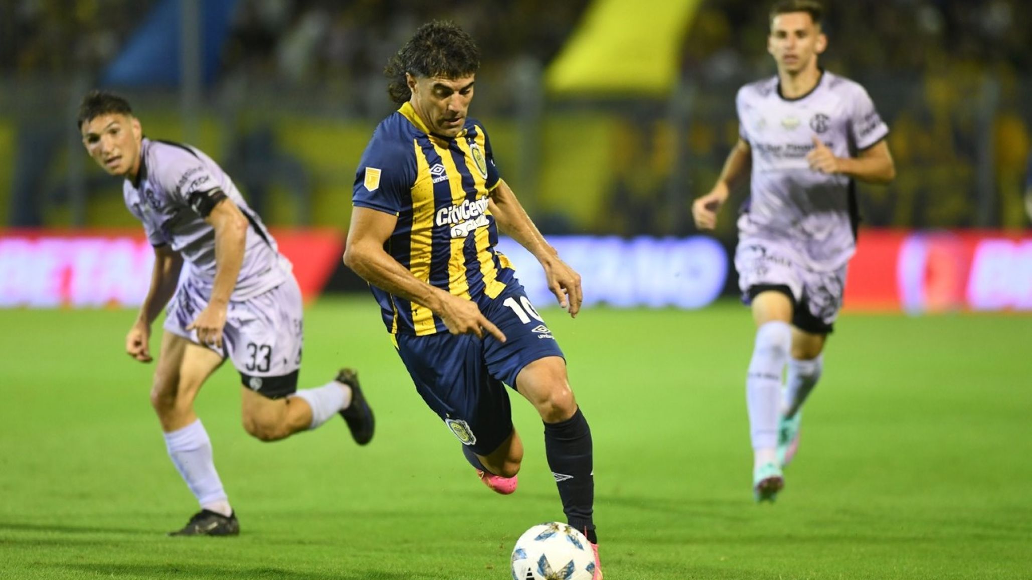 Barracas derrotó a Rosario Central y rompió su invicto