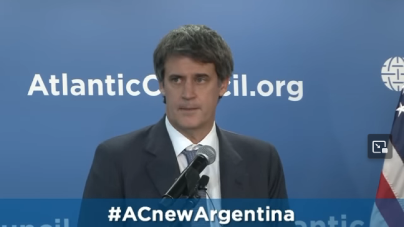 Prat Gay: "Si el gobierno no da una buena noticia antes de mayo me preocupa que tenga problemas"