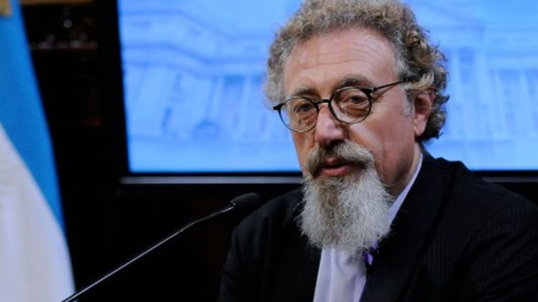 Luenzo: "Nadie que reivindique a Margaret Thatcher puede sentir Malvinas"