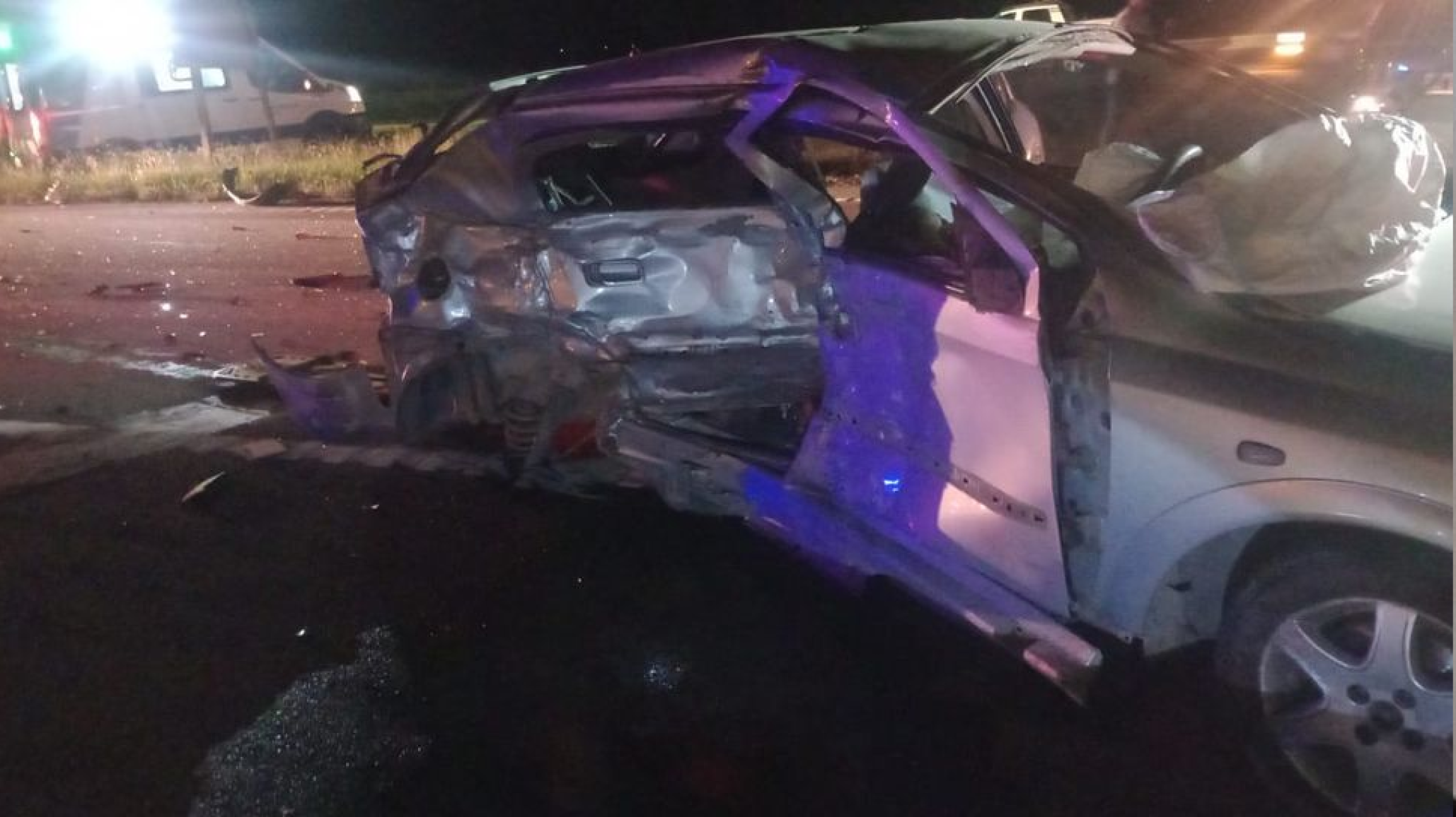 Evadió un control policial, chocó y murió junto a sus hijas: Un bebé de 5 meses y una niña de 7 años
