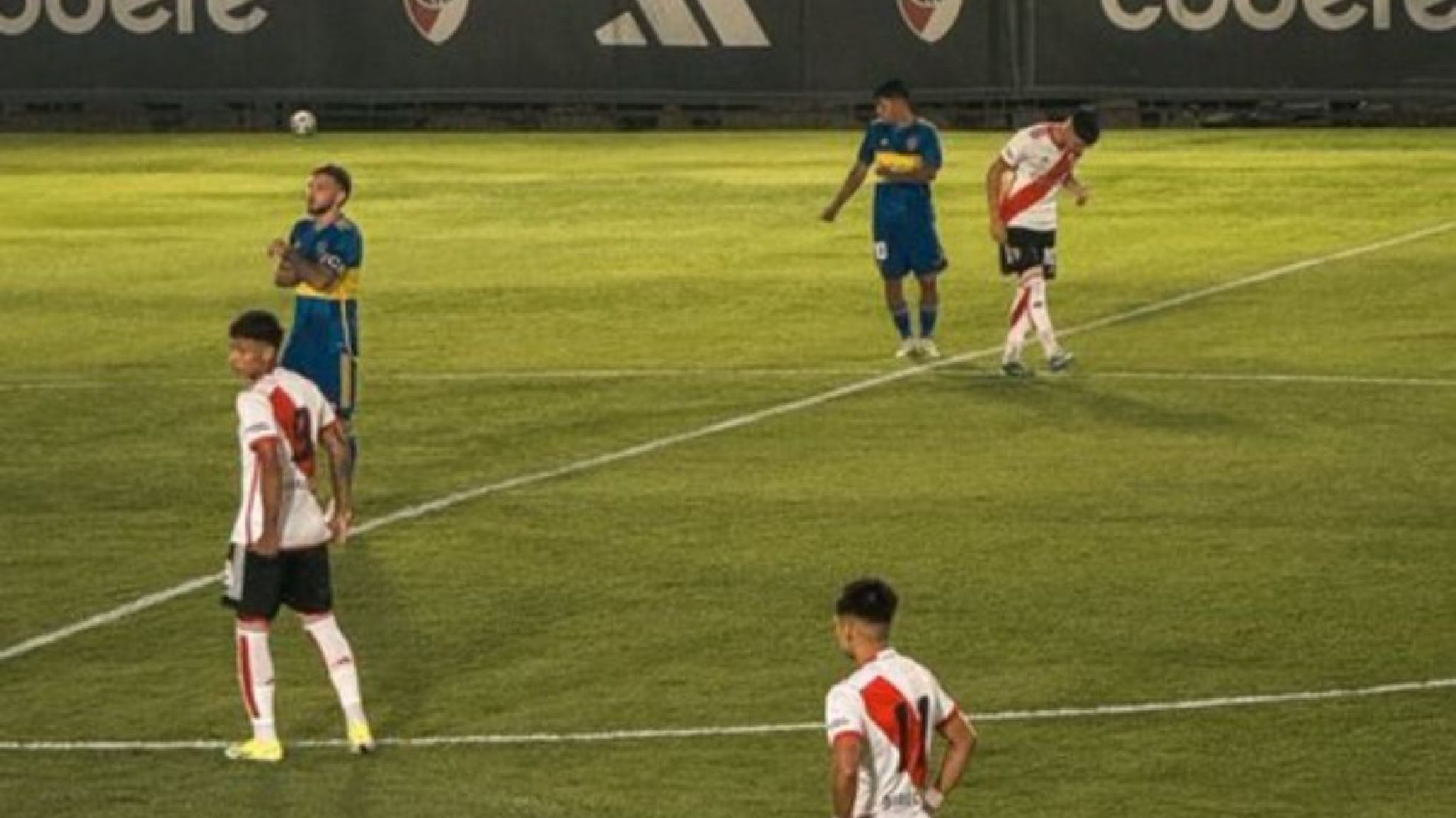 Con asistencia del comodorense Ian Subiabre River goleó a Boca 4-1
