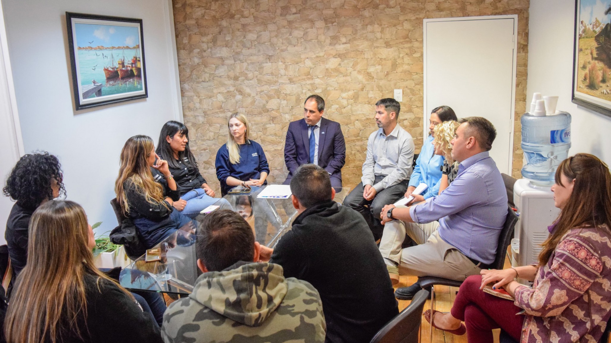 Concejales del bloque Arriba Chubut recibieron a trabajadores de Vialidad Nacional preocupados por el aumento de despidos y falta de presupuesto