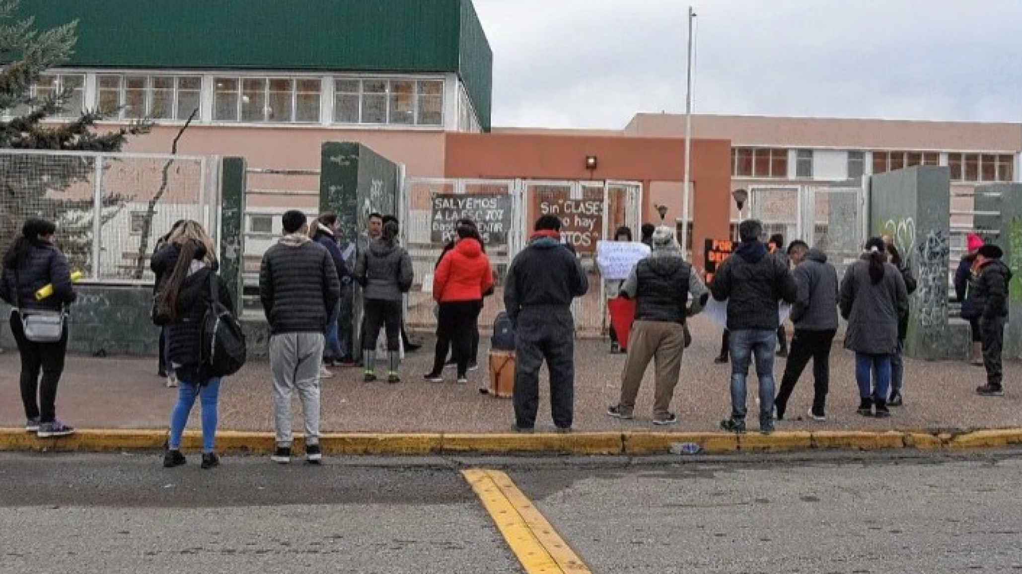 Escuela 707: Denuncias de irregularidades y amenazas preocupan a la comunidad educativa