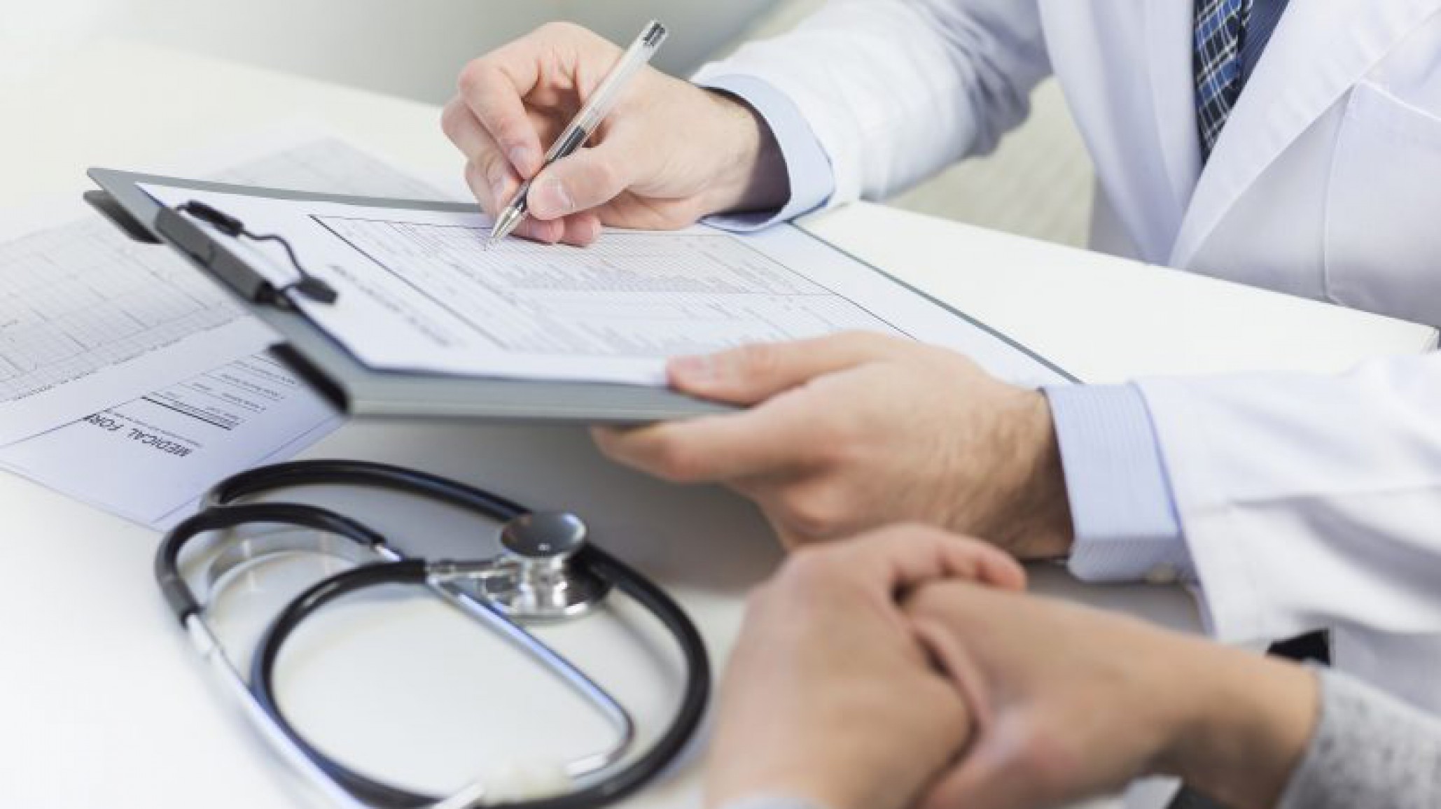 El Gobierno sumó otras 5 prepagas a la cautelar para retrotraer aumentos