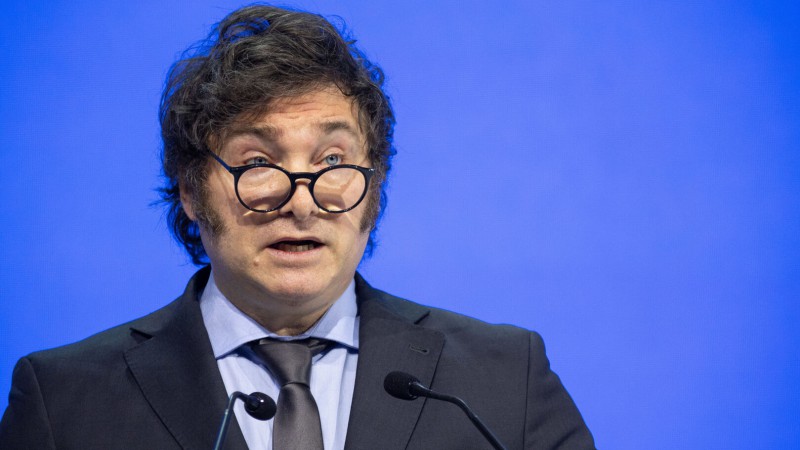 Milei: "No voy a entregar a Pettovello, la lucha contra la corrupción es mi bandera"