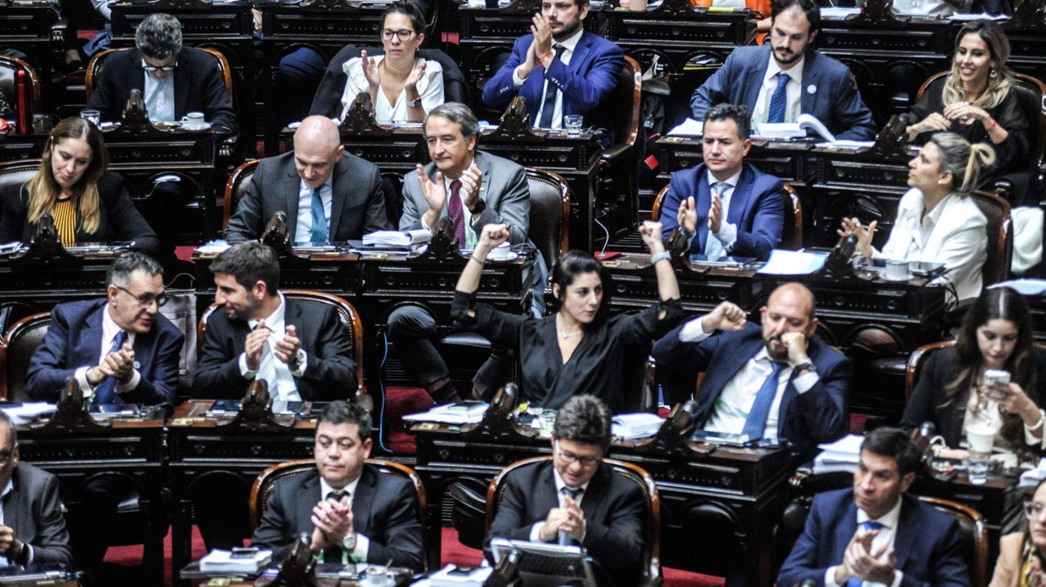Congreso: quitan impuesto a bienes personales de las personas más ricas y casi 1 millón de trabajadores, la mayoría de la Patagonia, volverán a pagar ganancias