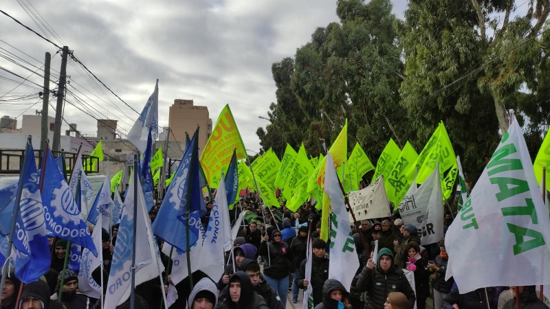 Concentraciones en Comodoro por el Día del Trabajador