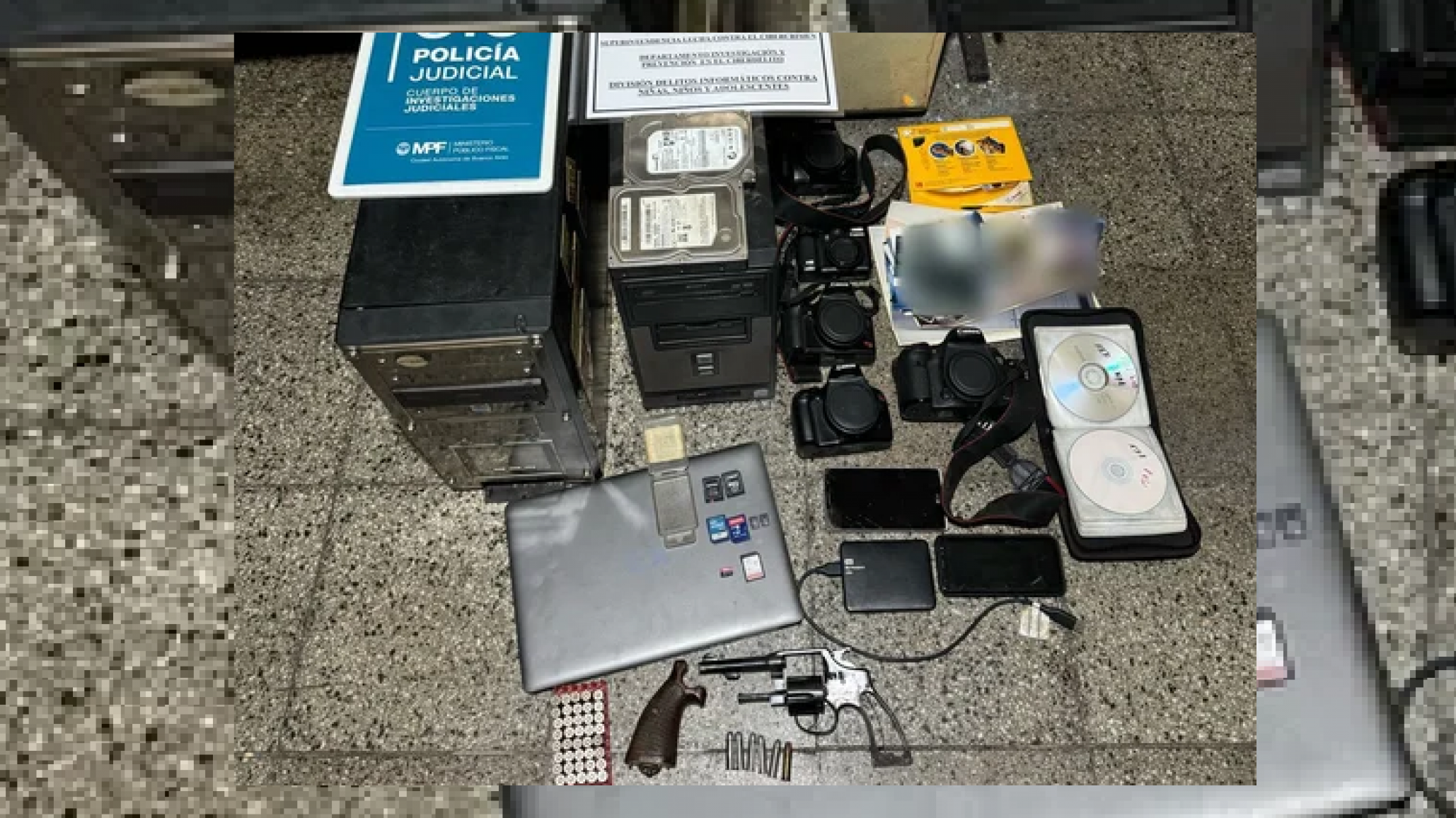 Abuelo y madre detenidos por explotación sexual infantil