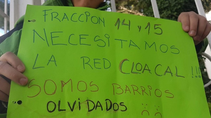 Vecinos de Fracción 14 se reunieron con el intendente para solicitar la reactivación de la obra de cloacas