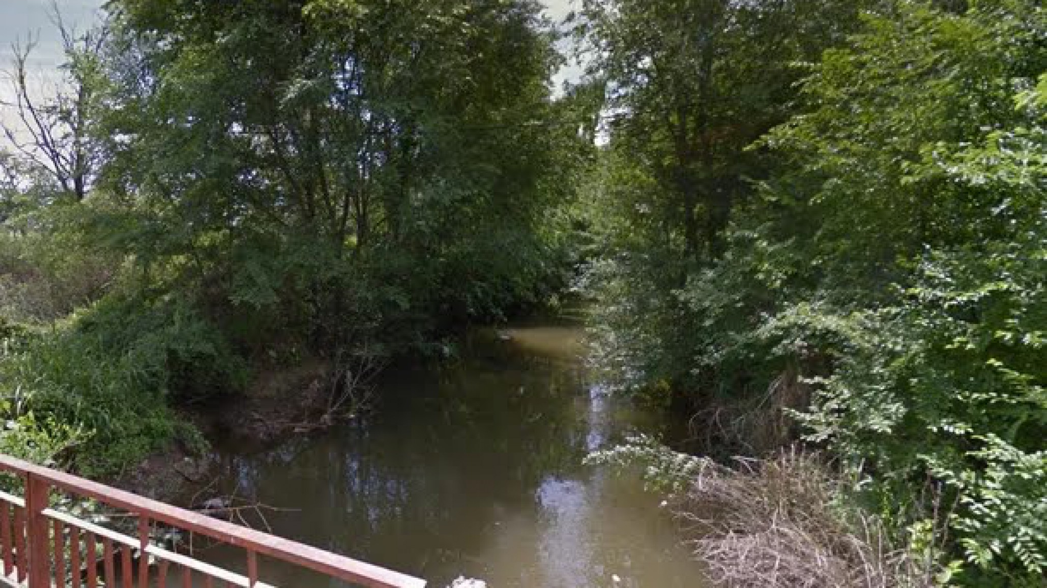 Encontraron un cuerpo en un canal de Córdoba: creen que podría tratarse de un joven que estaba desaparecido
