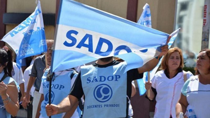 Sadop ratificó el paro en el Martín Rivadavia: "El Instituto está pagando por debajo del piso salarial"