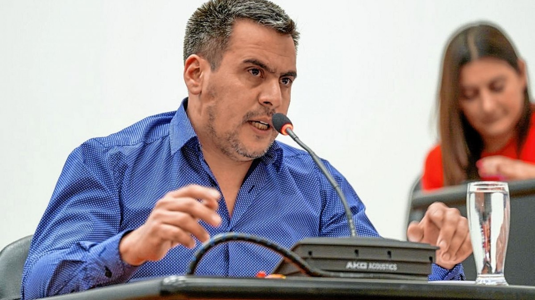 Bomberos obtendrán licencia de conducir sin costo